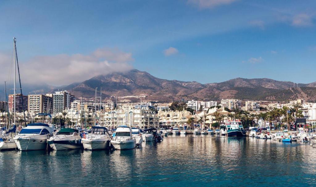 Апартаменти Apartamento Benalmadena Puerto Marina Екстер'єр фото